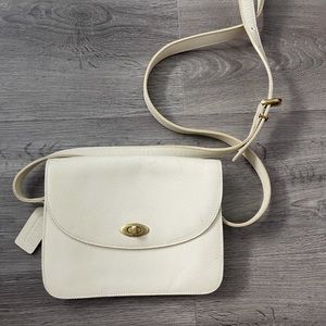 Vintage Coach White Leather Shoulder bag